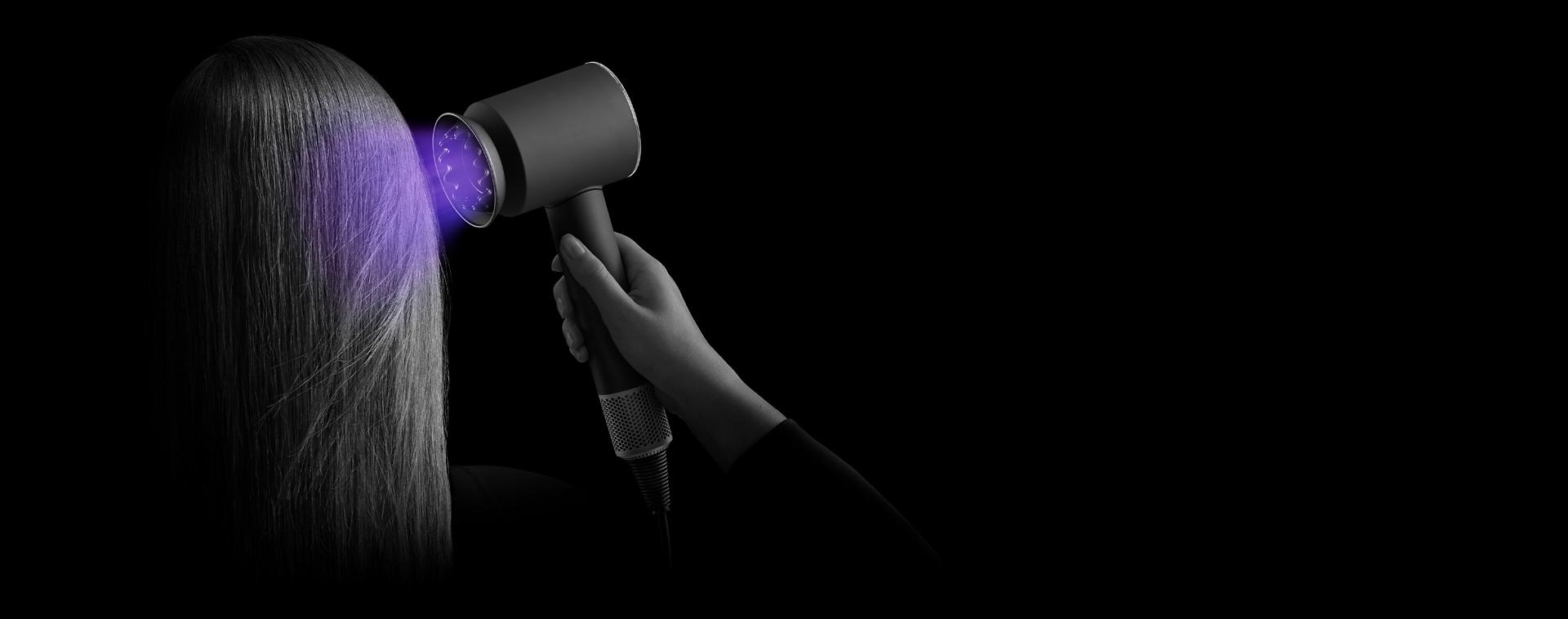 درجة حرارة الهواء بينما يتم ضبطها تلقائياً