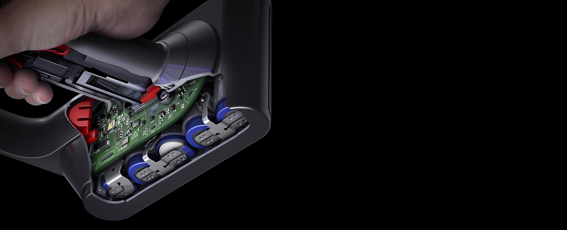 مخطط لقطات توضيحية يعرض المحرك.