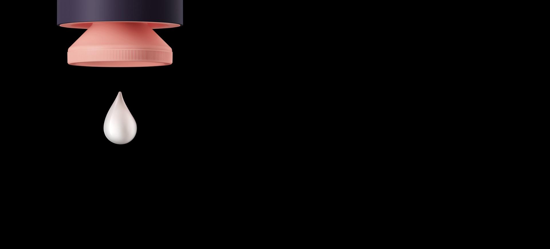 A drop of Dyson Chitosan Pre-style cream.