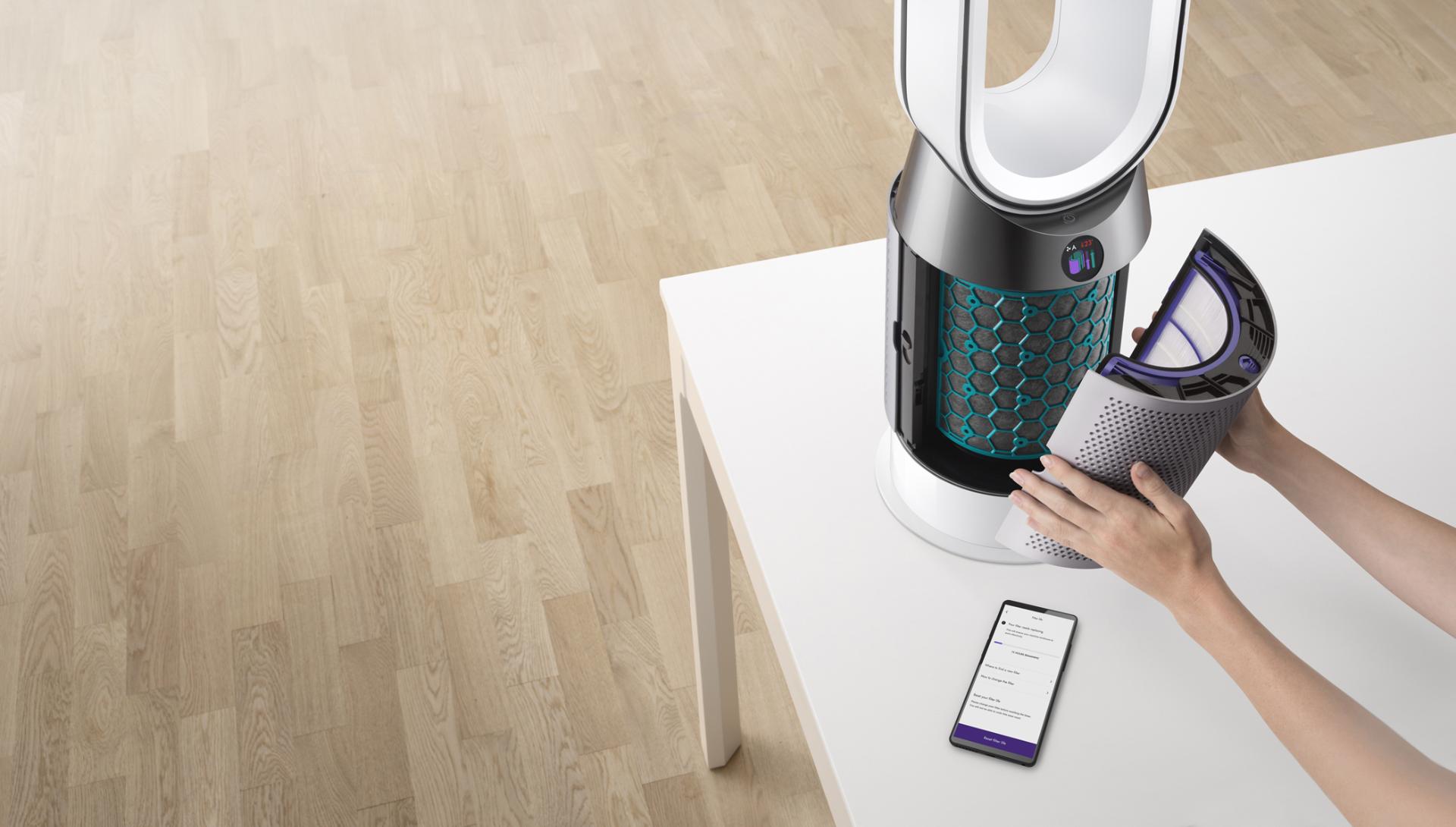 Demonstration of Dyson purifier filter being changed