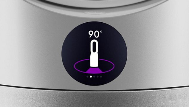 Person scheduling their machine using the Dyson Link app