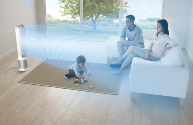 A graphics to show a Dyson Fan heating and another cooling