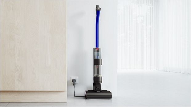 Dyson WashG1™ se během nabíjení v dokovací stanici sám čistí