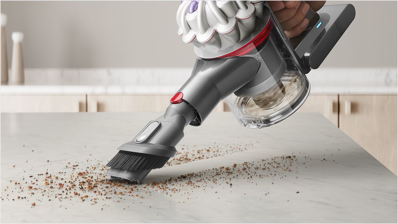 Dyson V8 Focus Clean™ handheld vacuum | Overview | Dyson