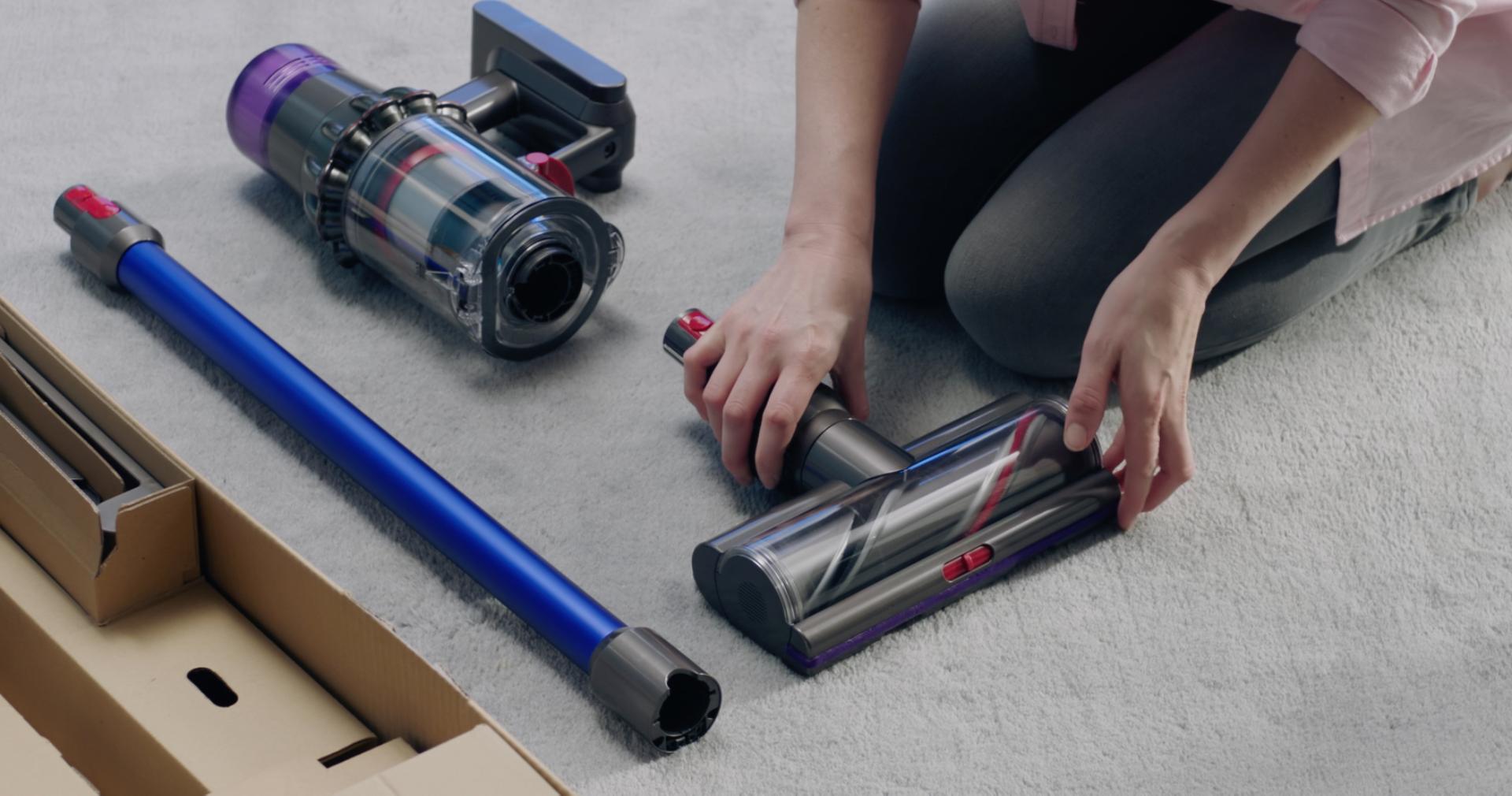 Different components of the Dyson V11™ vacuum 