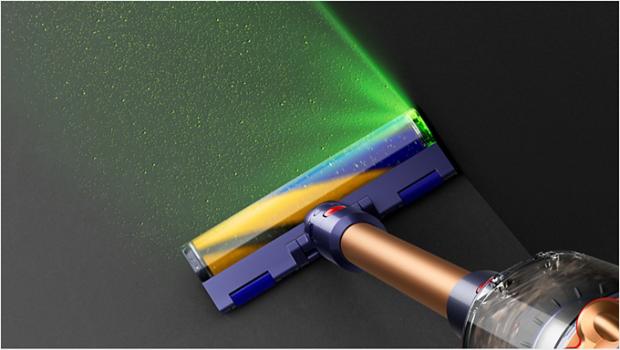 Profile of the green blade of light emitting from the Fluffy Optic cleaner head.