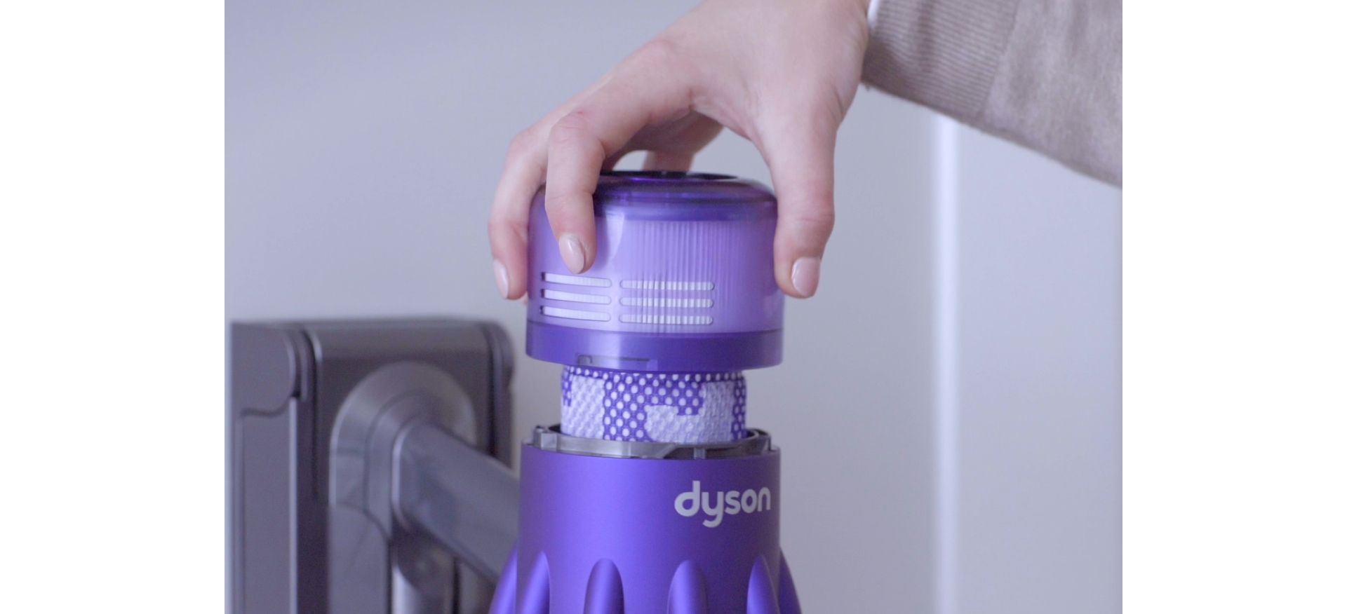 Support for your Dyson V12 Detect Slim™ cordless vacuum