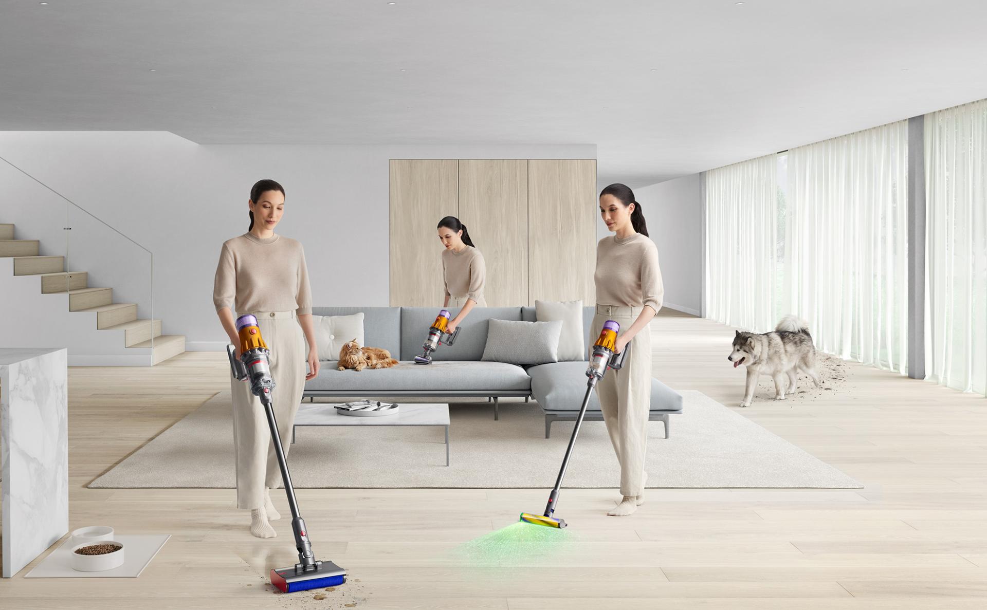 Dyson V12s vacuum in action