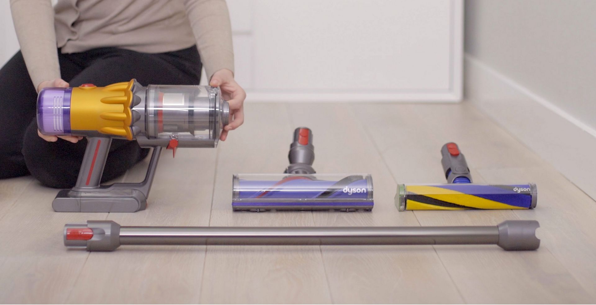 Getting started Dyson V12s Detect Slim Submarine™ wet and dry vacuum