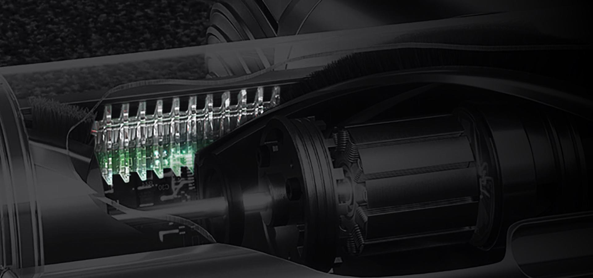 صورة مُقرَّبة مقتطعة للغاية لوحدة مشط رأس التنظيف Digital Motorbar.