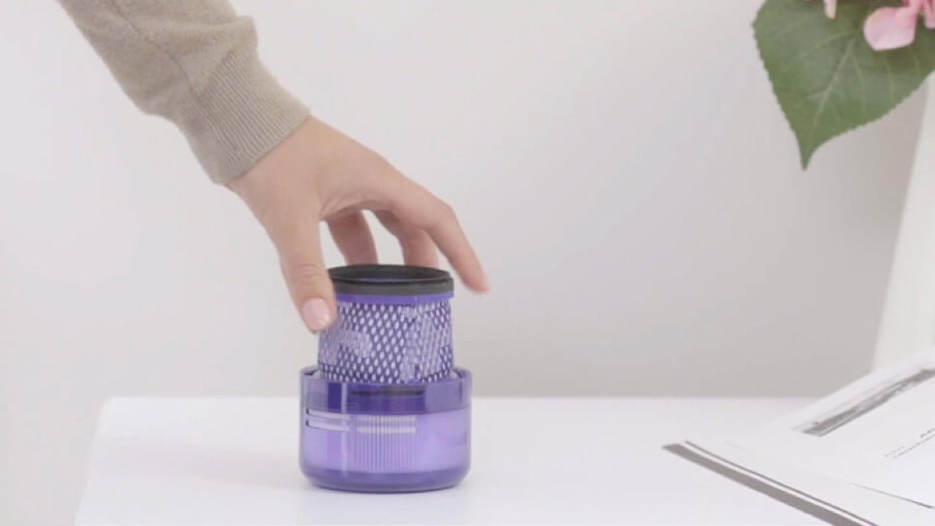 Filtr w trakcie suszenia w dobrze wentylowanym pomieszczeniu.