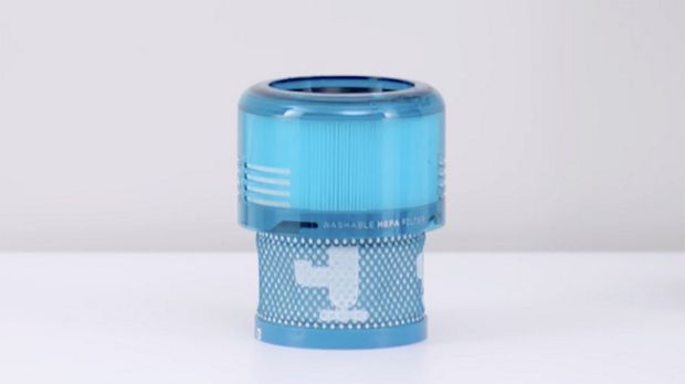 الفلتر بينما يتم وضعه في مكان جيد التهوية.