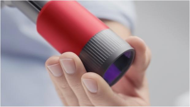 Self-cleaning ultra-soft dusting brush vacuuming delicate surface