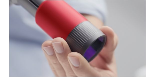 Self-cleaning ultra-soft dusting brush vacuuming delicate surface