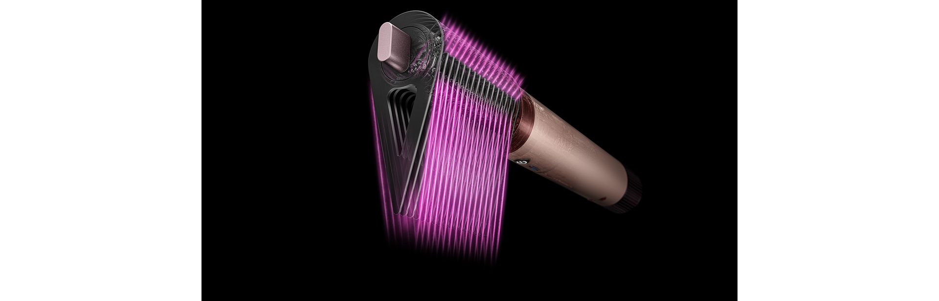 Geniş dişli tarak 2x'in dişlerinin etrafındaki hava akımını gösteren pembe katmanlar.