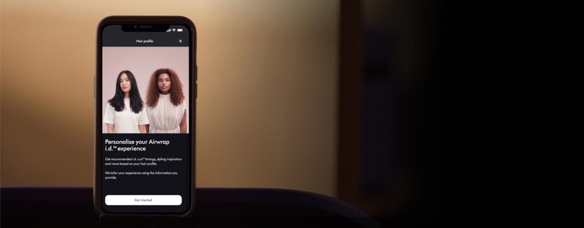 شاشة التطبيق بينما تظهر عليها معلومات حول كيفية تخصيص تجربة Dyson Airwrap i.d. باستخدام تطبيق MyDyson.