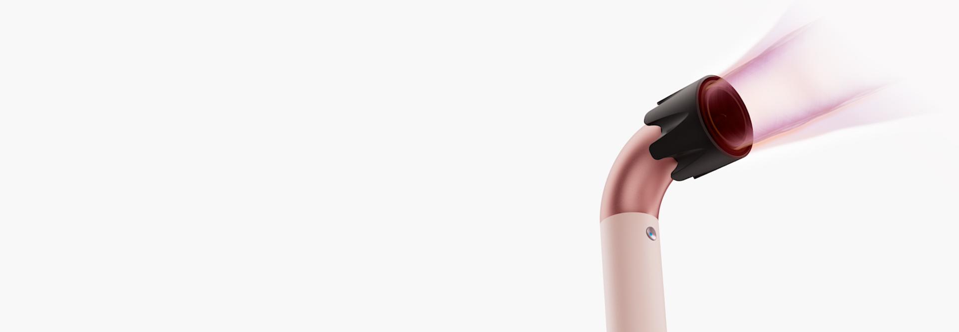 Sušič vlasov Dyson Supersonic r s výkonným vzduchovým nadstavcom generuje silné prúdenie vzduchu.