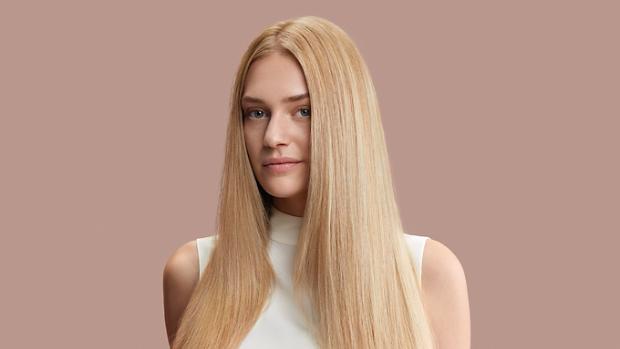 Model with Glass hair blowout