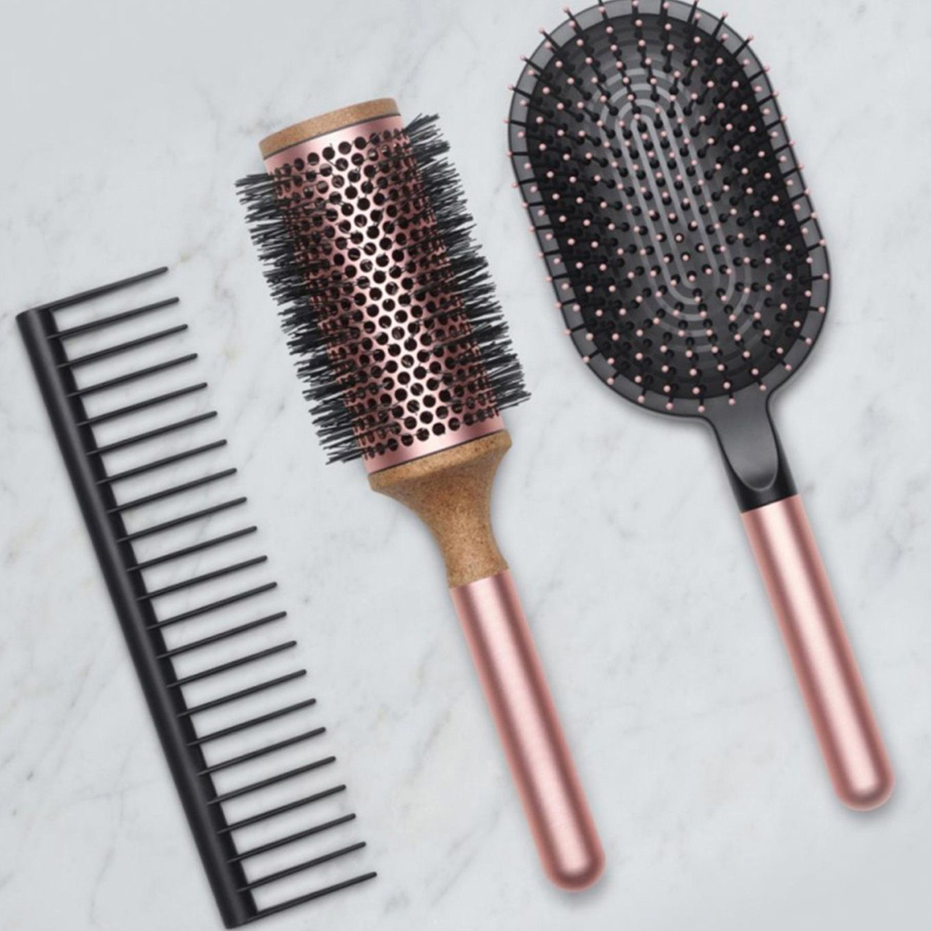 مجموعة من إكسسوارات Dyson Beauty.