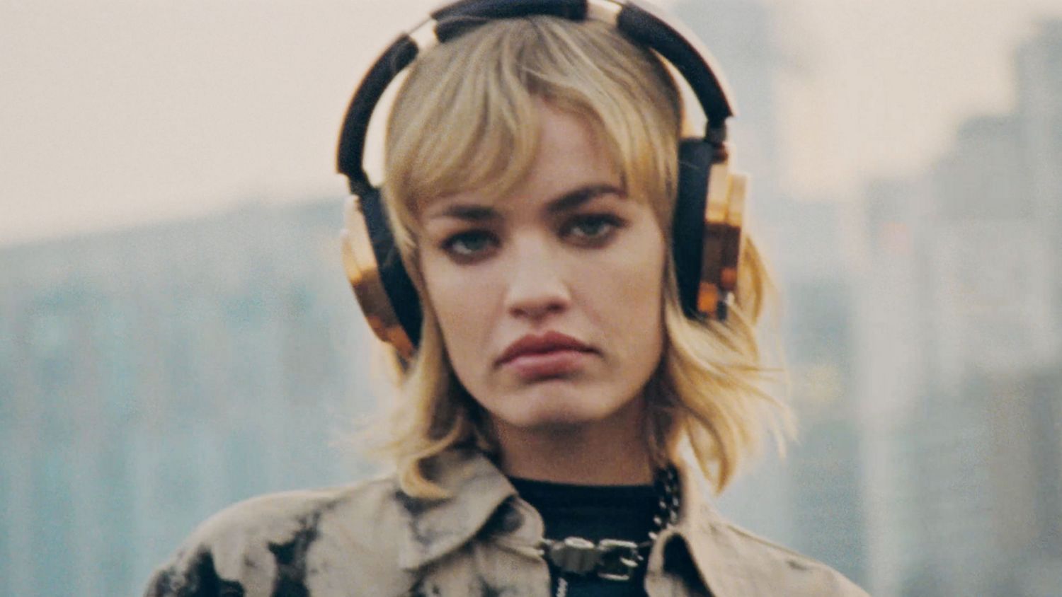 Dyson OnTrac™ headphones (CNC Copper) | Dyson SG