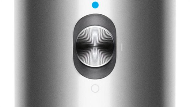 Close-up of cold shot button on Dyson Airwrap