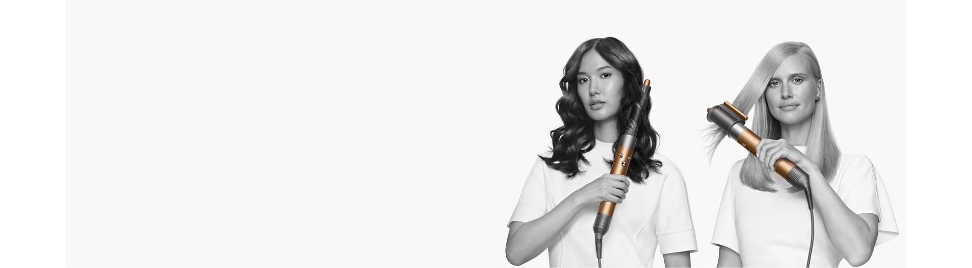 에어랩 스무딩 드라이어와 배럴을 사용하고 있는 모델들