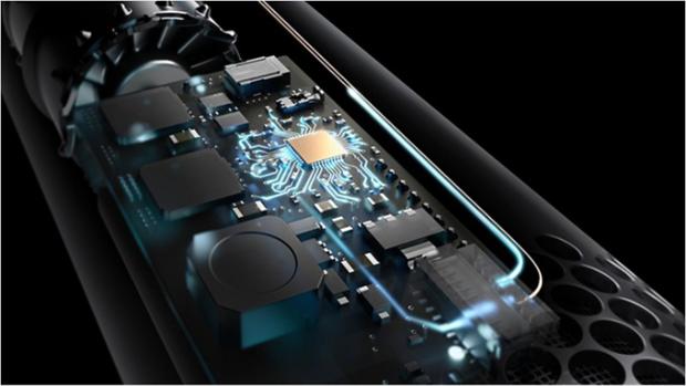 Cutaway of the Dyson Airwrap's intelligent heat control