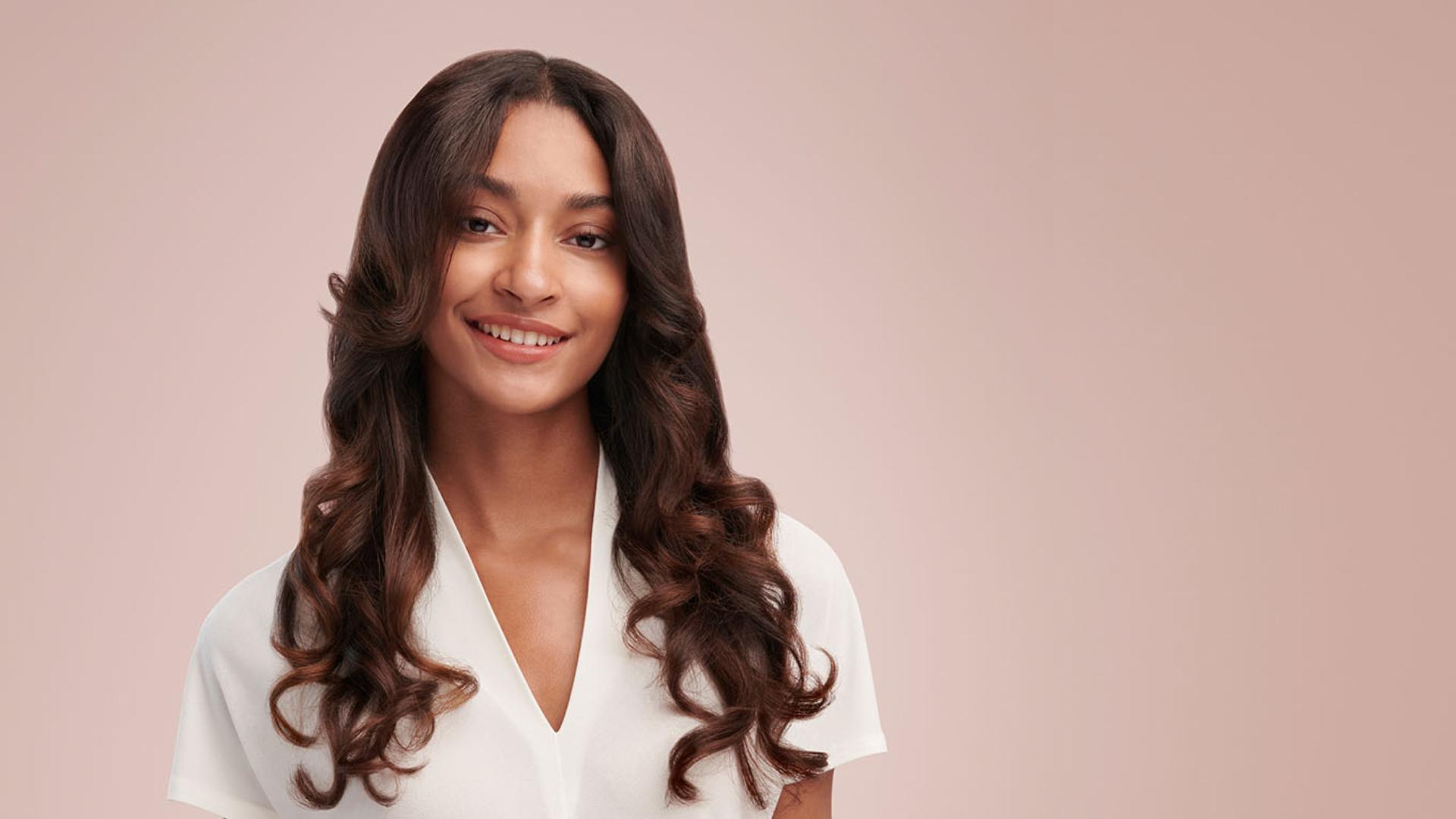 Dalgalı föne sahip model