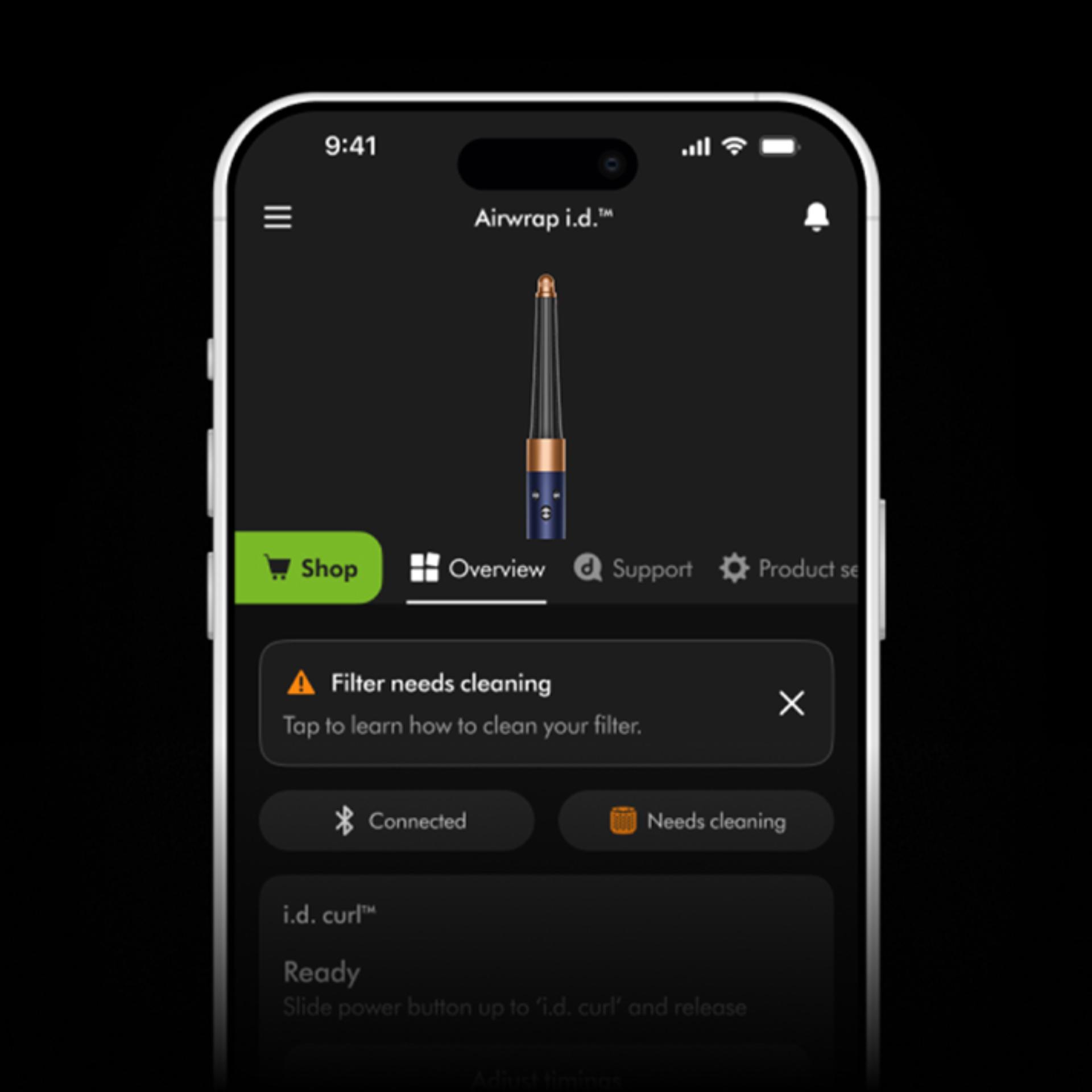 Un ecran de telefon cu aplicația MyDyson care avertizează utilizatorul că filtrul său trebuie curățat.