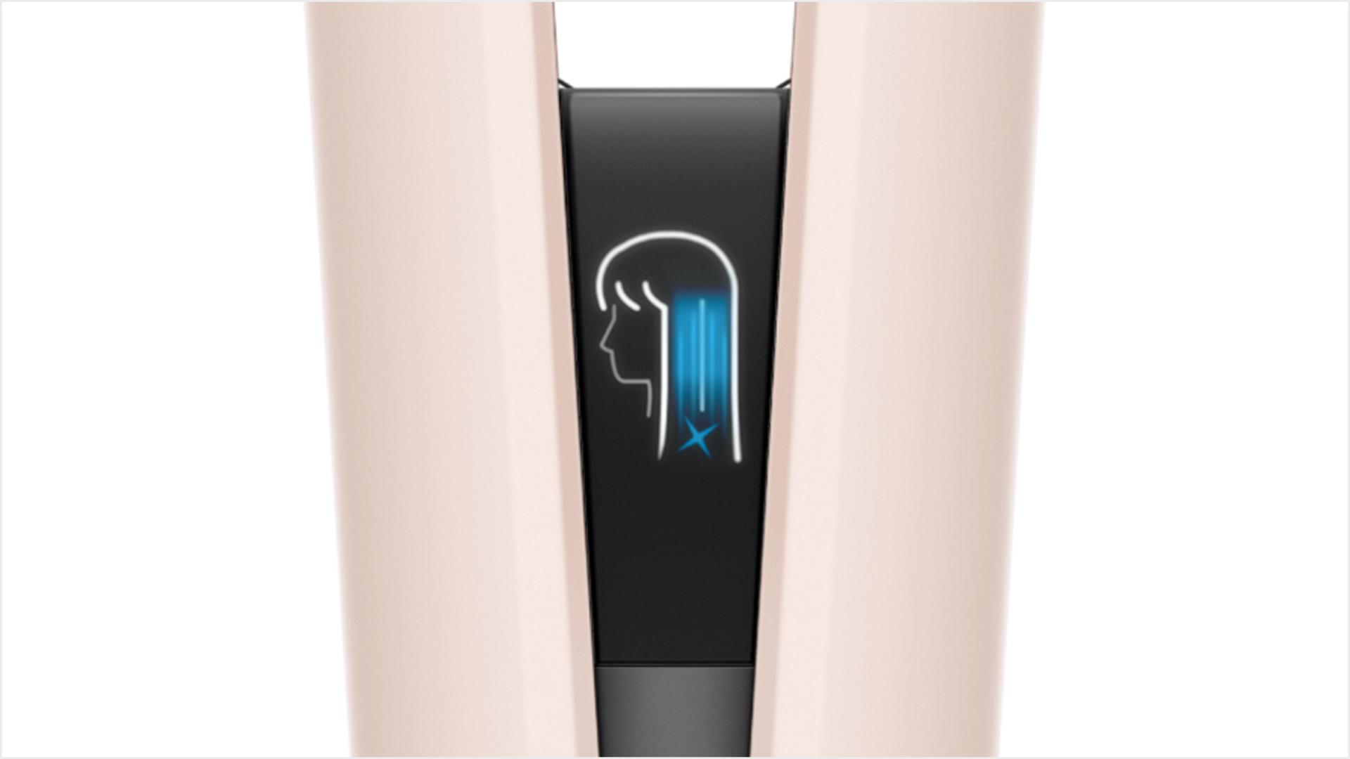 Dyson Airstrait'in Soğuk hava modunu gösteren LCD ekranının yakından görünümü.