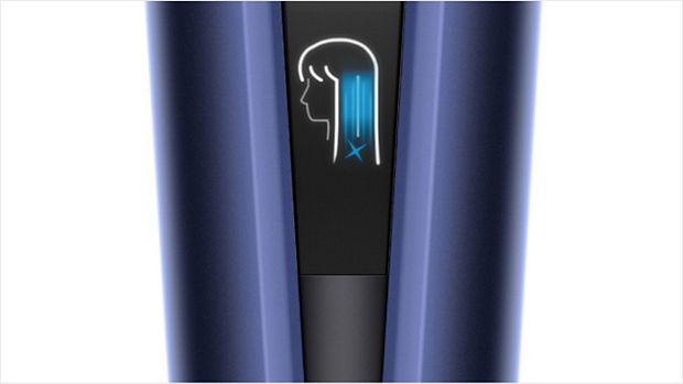Close-up of the Dyson Airstrait's LCD screen showing Cool mode.