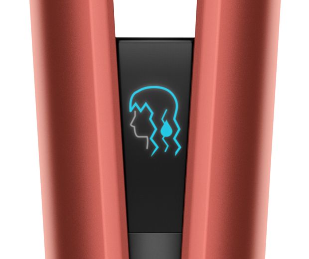 Dyson Airstrait'in ıslak mod simgesini gösteren LCD ekranının yakından görünümü.