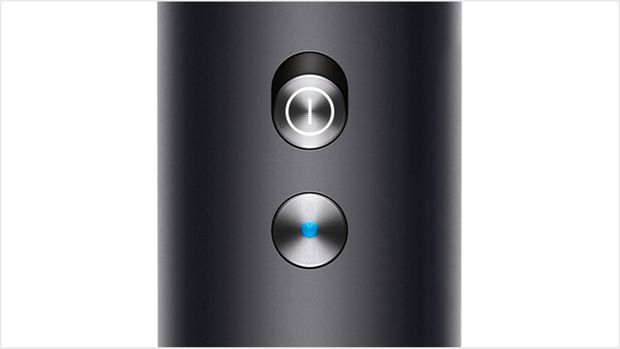 Close up oصور مُقرَّبة من أزرار التحكم بجهاز Supersonic. 