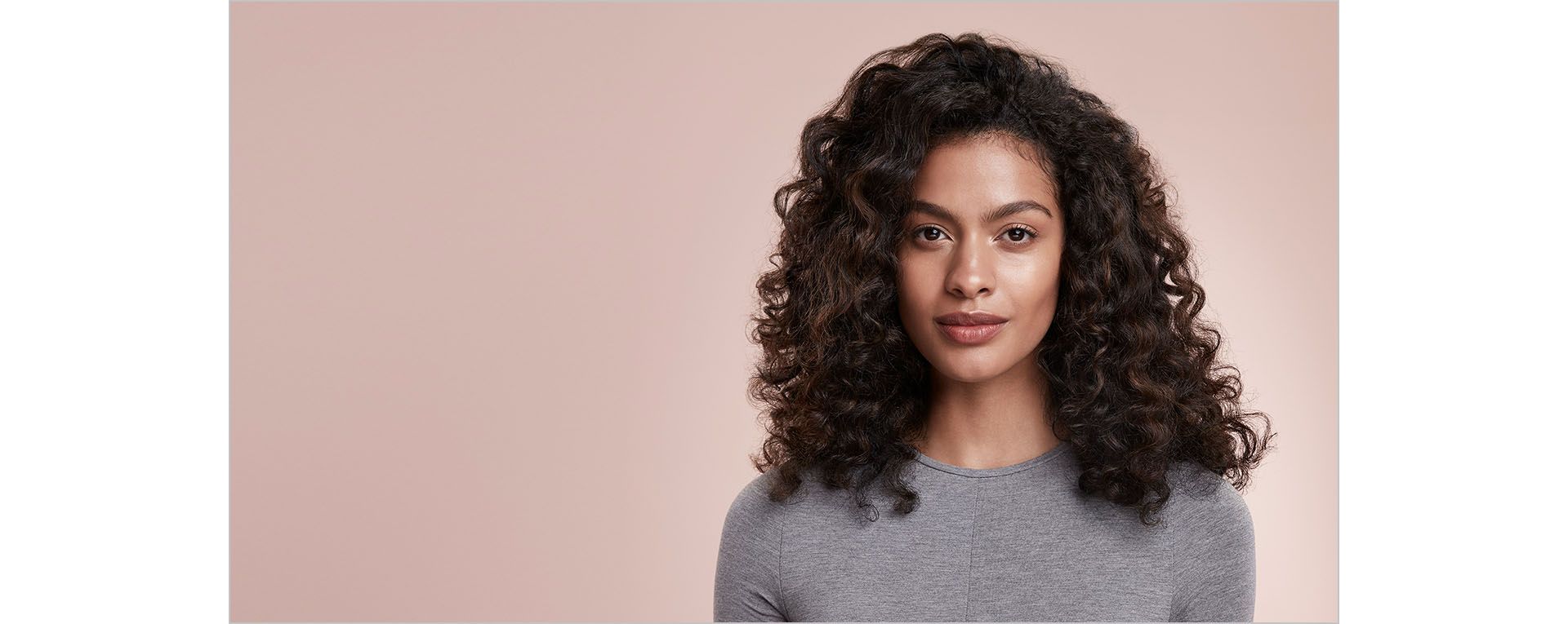 Model with defined curls