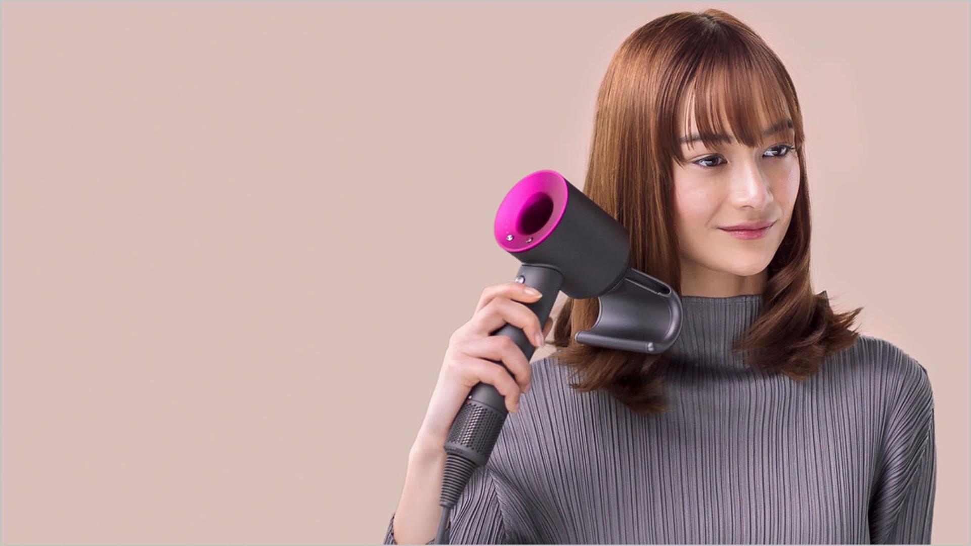 Дайсон фен для волос как пользоваться. Фен Dyson Supersonic. Фен Dyson Supersonic hd07, Fuchsia. Фен Dyson Supersonic hd07 (антрацит/фуксия). Фен Дайсон hd07 насадки.