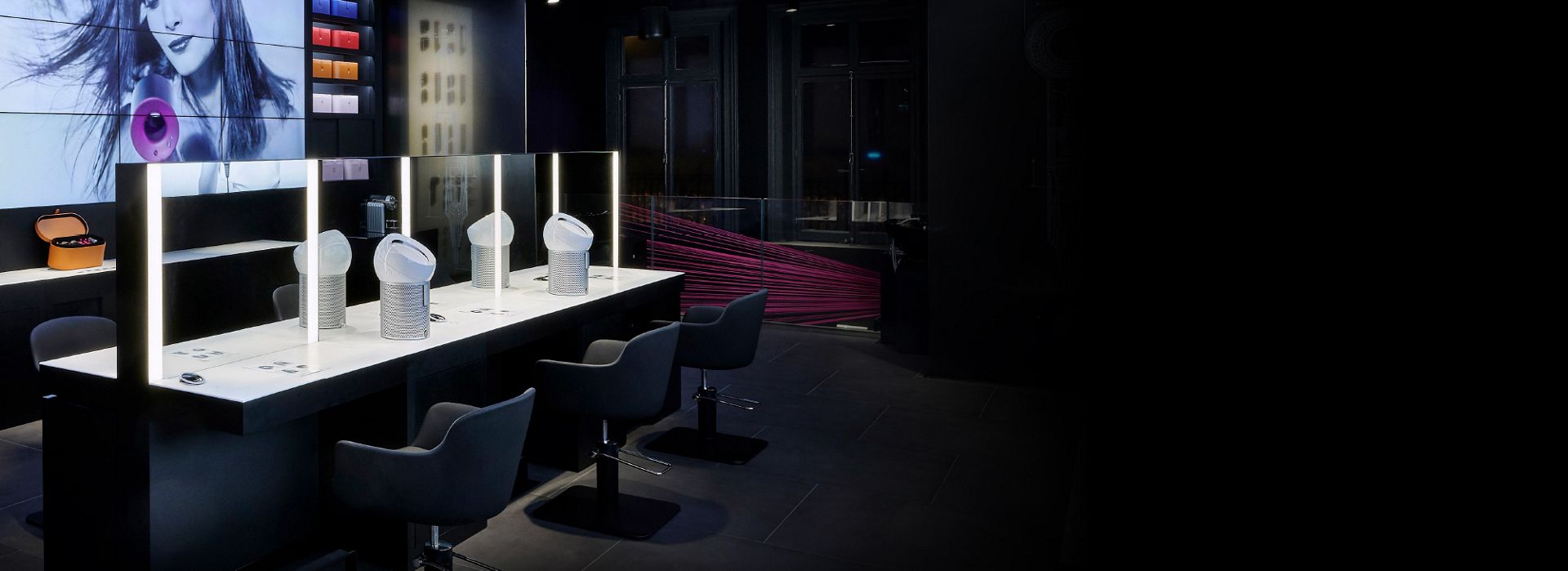 Woman having her hair styled with the Dyson Airwrap™ styler