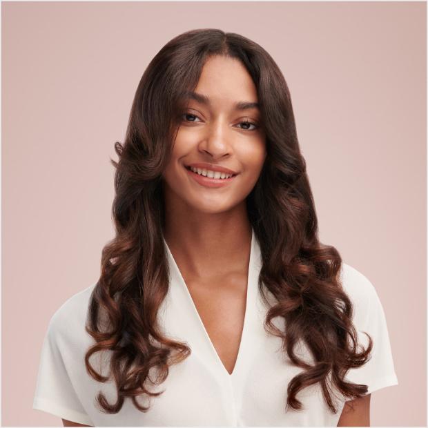 Dalgalı föne sahip model