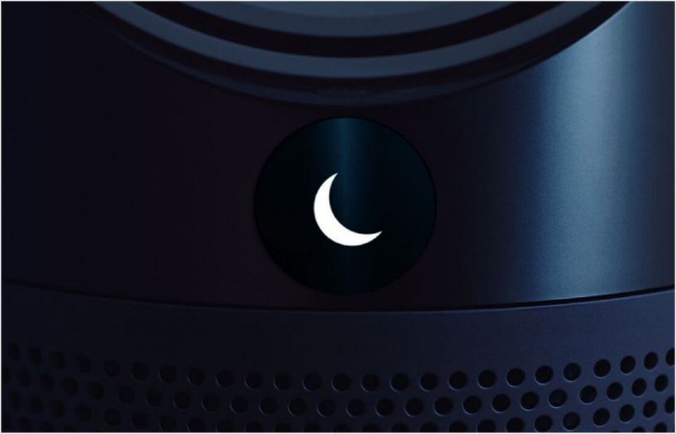 Il purificatore ventilatore Dyson Pure Cool Cryptomic in modalità notturna 