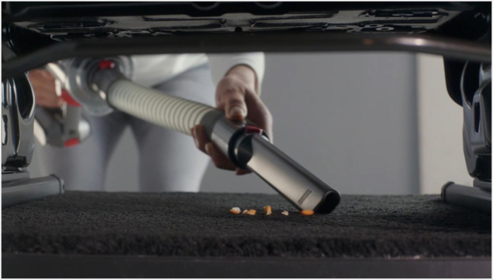 Extension hose in use