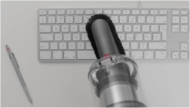 Soft dusting brush in use