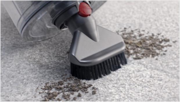 Perie pentru murdăria greu de îndepărtat