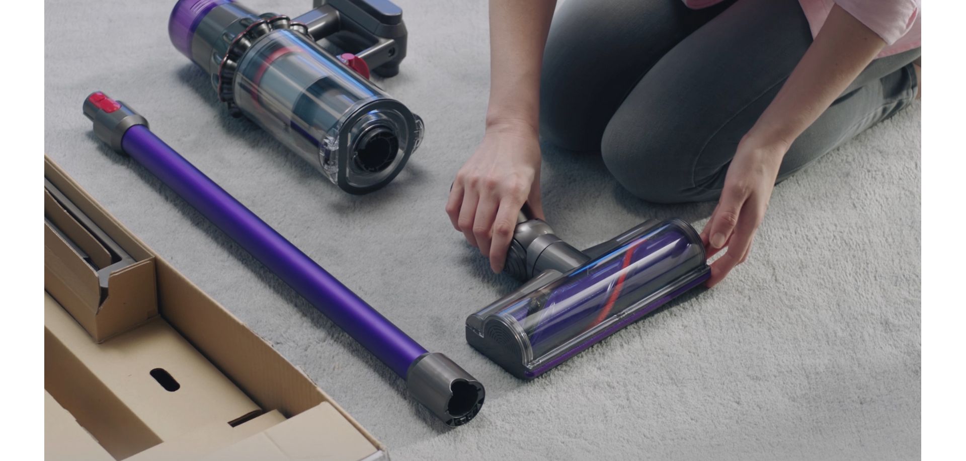 Vídeo sobre como montar e usar o seu aspirador Dyson V11™