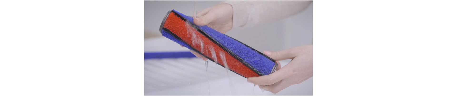 Image from video about washing the Soft roller cleaner head