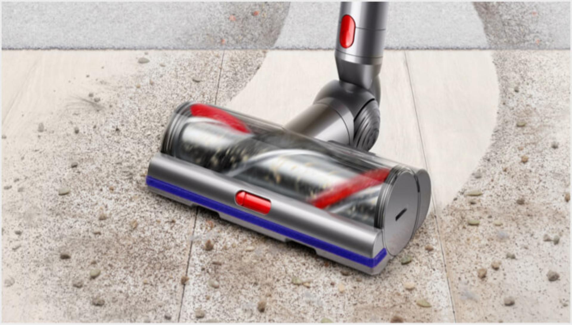 High Torque cleaner head cleaning different floor surfaces