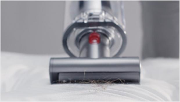 / Mini motorised tool in use