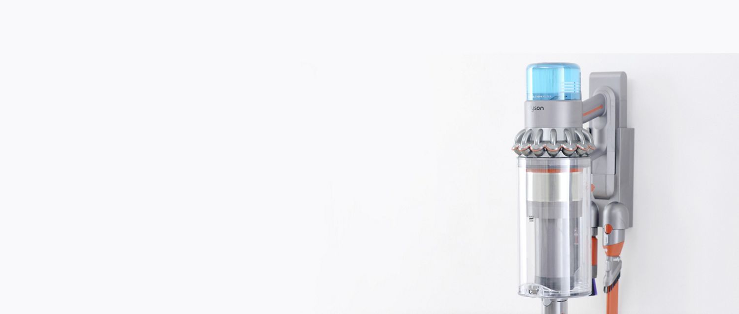 Dyson Gen5outsize sur une station d'accueil murale