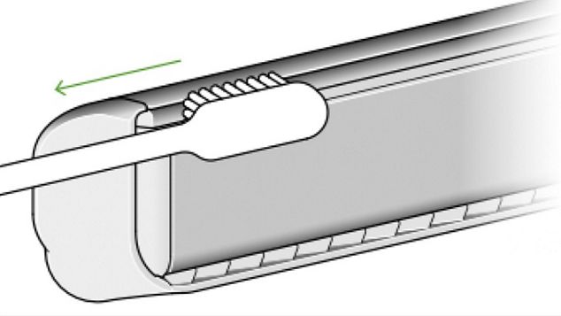 Illustration of tension bars being cleaned with a toothbrush.
