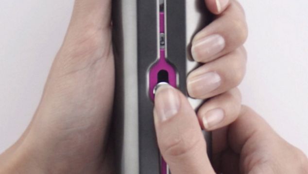 Straightener being unlocked