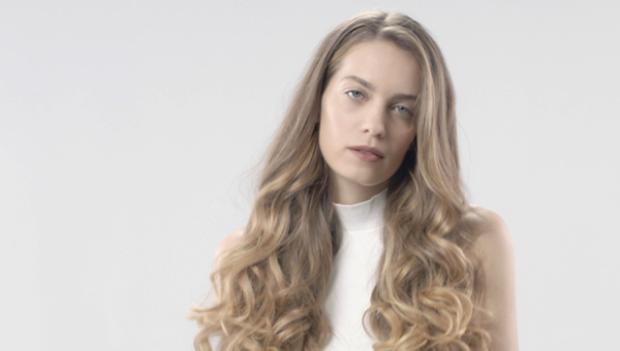 Täpselt vormitud lokkide tegemise video