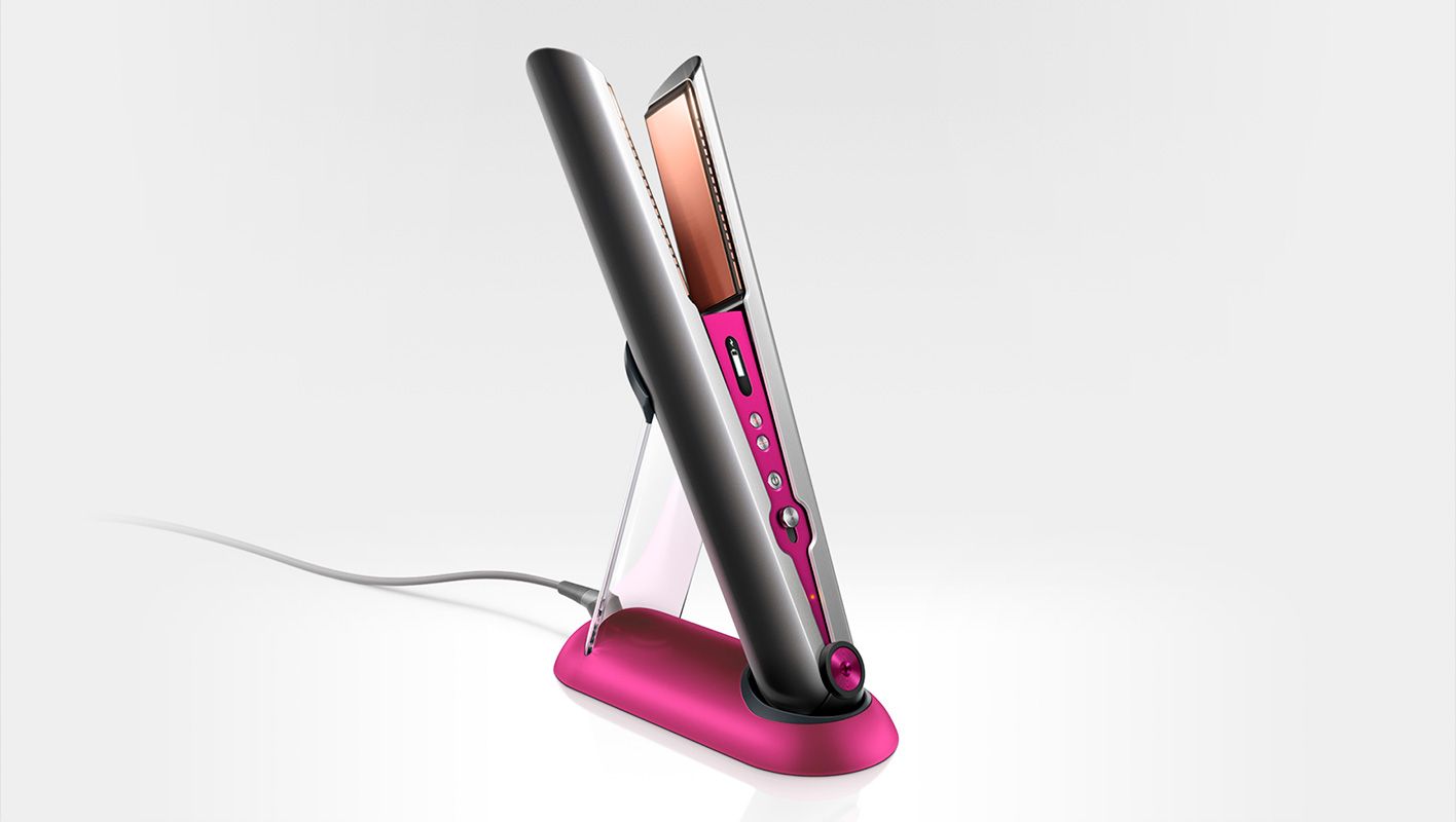 Straightener in its dock